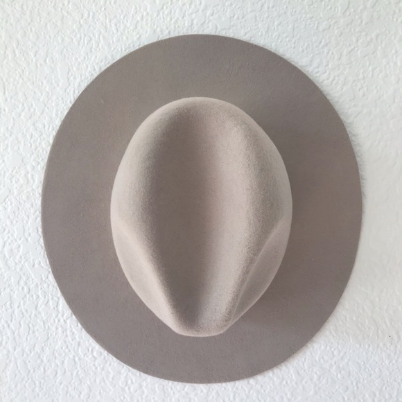 Gigi pip Billie tall crown ivory  hat - Picture 2 of 3